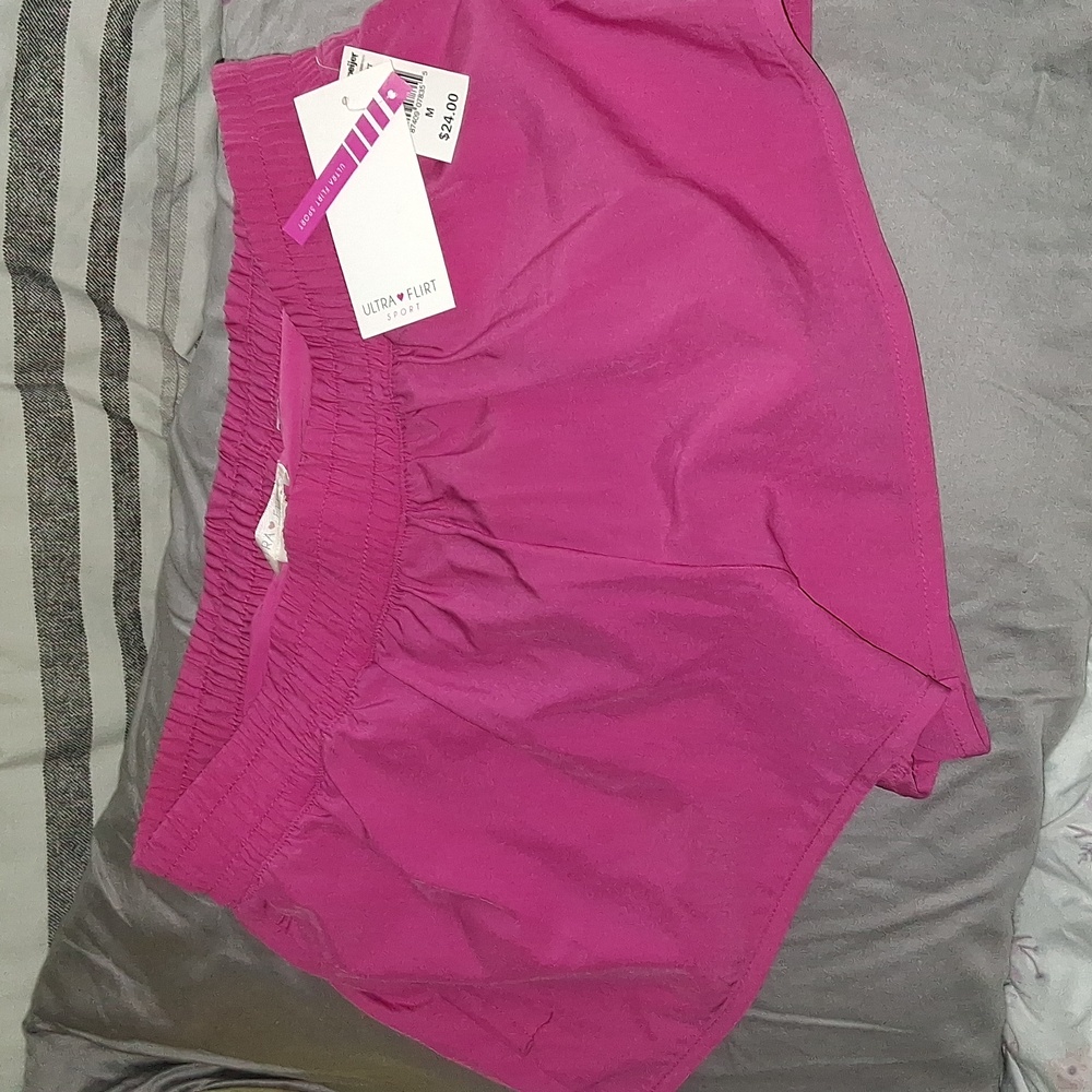 Ultra Flirt M. Sport Short NWT